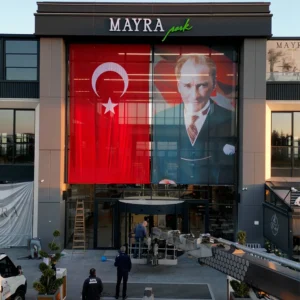 CEPHE BAYRAK ASMA SİSTEMİ OTOMATİK MOTORLU UZAKTAN KUMANDALI